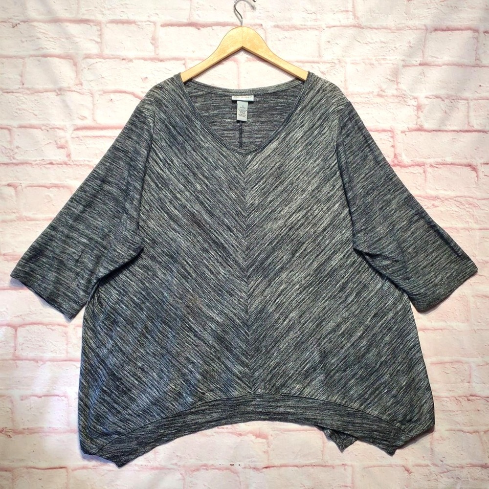Catherines Shirt Womens 3XL 26/28W Gray V-Neck Dolman Sharkbite Hem Knit